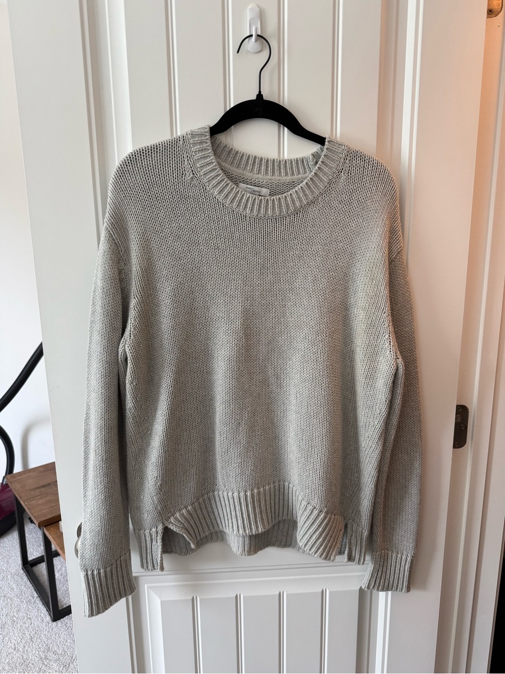 Womens knitted gray sweater